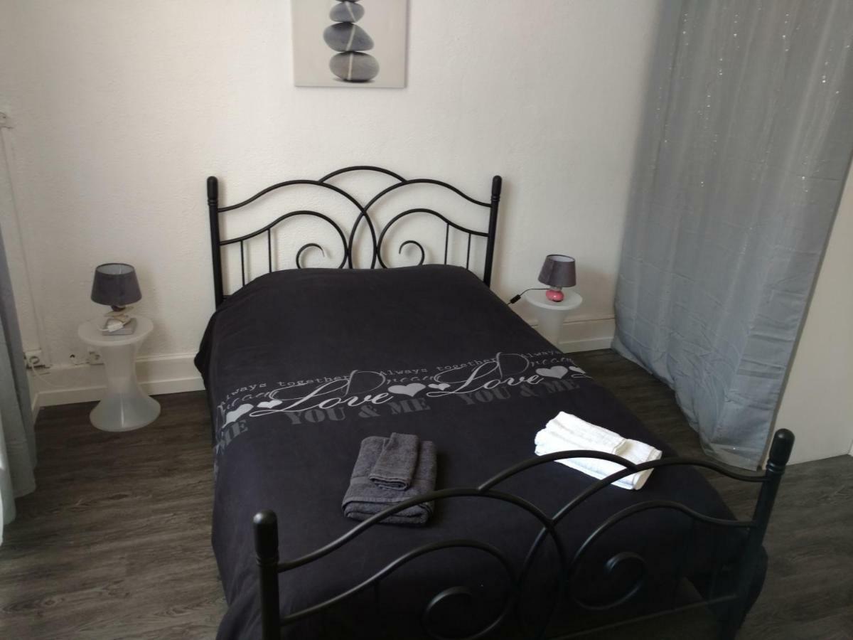 Appartement "Les Tournesols" 1Er Etage 2Ch Avec Parking A Lurs 吕尔 外观 照片